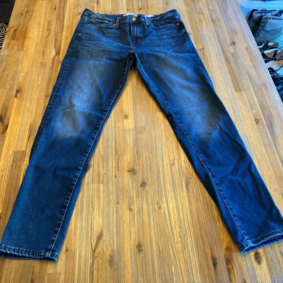 Banana Republic Skinny Ankle Classic 5 pocket medium wash stretch denim size 32L - Picture 2 of 5